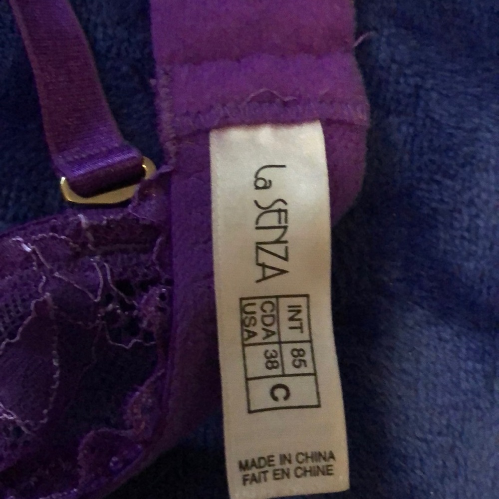 Purple La Senza lace bra - Picture 2 of 4